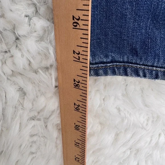 William Rast Jeans Blue Denim Bootcut Leg Distressed Faded Button Fly Size 33 - Picture 7 of 8